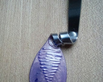 Pendant scoop lacquer finish.