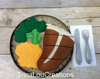 Steak Dinner, Felt Pretend Food, Fake Food, Play Kitchen Food, Play Food, Play Kitchen, Imagination Play, Quiet Play, Pretend Food, Felt