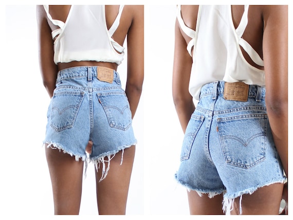 Always Be The #FirstToKnow Vintage Levis high waisted denim shorts uniquely styled for you by Bailey Ray and Co. Every single pair is made by hand making your pair one on of a kind. All of our Levi shorts sport that signature V pocket stitching dating back to In case youre counting, thats nearly years.