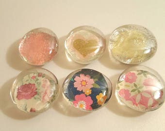Shabby Chic Glass Magnet Set