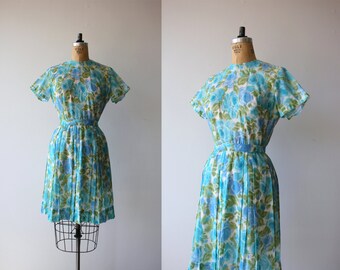 1960s vintage dress / 60s day dress / 60s full skirt dress / 60s floral print dress / 60s spring roses dress / 60s blue green dress / medium