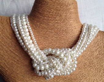 Chunky pearl necklace, knotted pearl necklace, ivory pearl bridesmaids necklace, pearl necklace, bride necklace, statement necklace, pearls