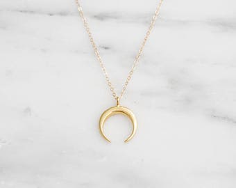 Gold Double Horn Necklace / Gold Crescent Moon Necklace / Gold Horn Necklace / Dainty Horn Choker Necklace / Gold Moon Necklace