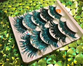 Mermaid eyelashes, glitter eyelashes, false eyelashes, costume, glitter makeup, glitter eyeshadow