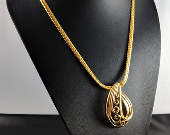 Napier Vintage Goldtone Pendant necklace