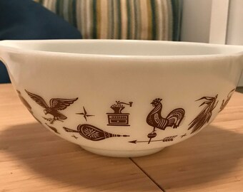 Pyrex Early American Cinderella Mixing Bowl