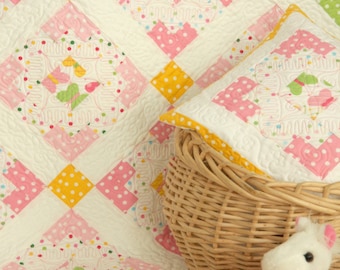 PDF Baby Quilt Pattern - Baby Girl Quilt Pattern - PDF Quilt Pattern - PDF Easy Quilt Pattern - Digital pdf - Baby Quilt - Lap Quilt