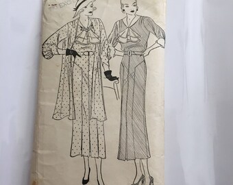 Vintage Pictorial Printed Pattern dress pattern 7179