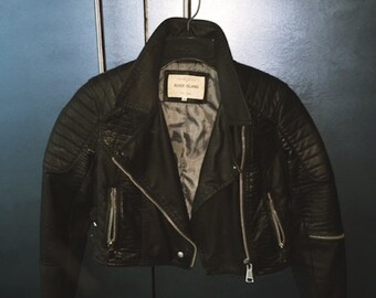 10% OFF!Cropped Vintage Look Biker Jacket