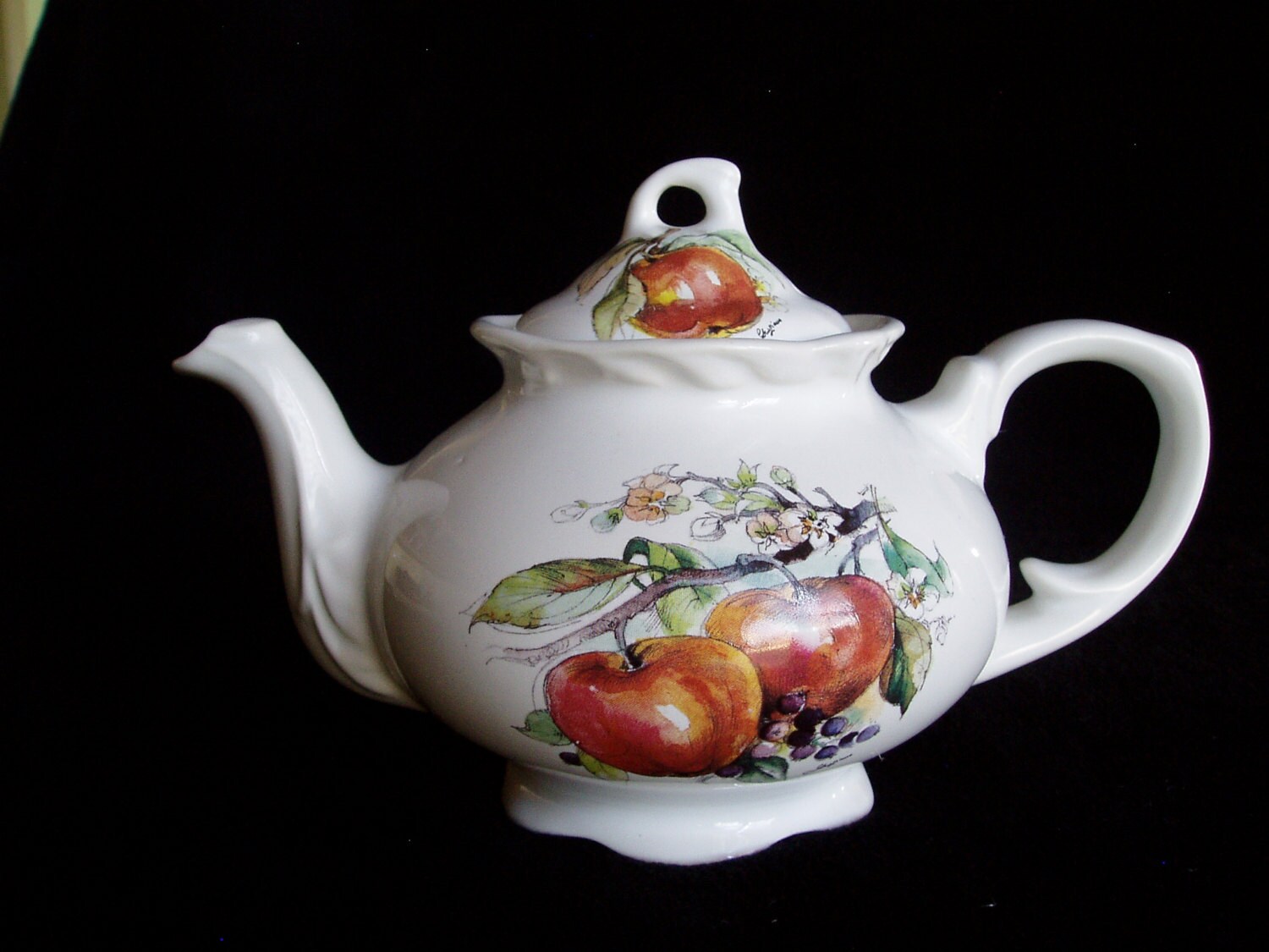 Arthur Wood & Son 6420 Teapot Staffordshire England