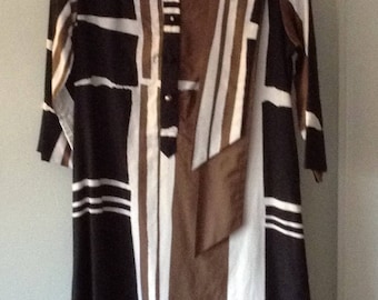 Vintage 1970s Catherine Ogust Penthouse Gallery Shirt Dress with sash