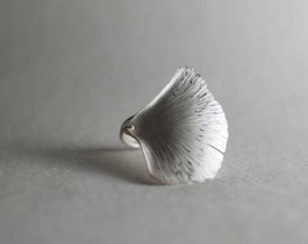 Ginkgo Leaf Jewelry | Botanical Ring | Leaf Ring | Nature Ring | Plant Ring | Sterling Leaf Ring | Botanical Band | Nature Inspired Ring