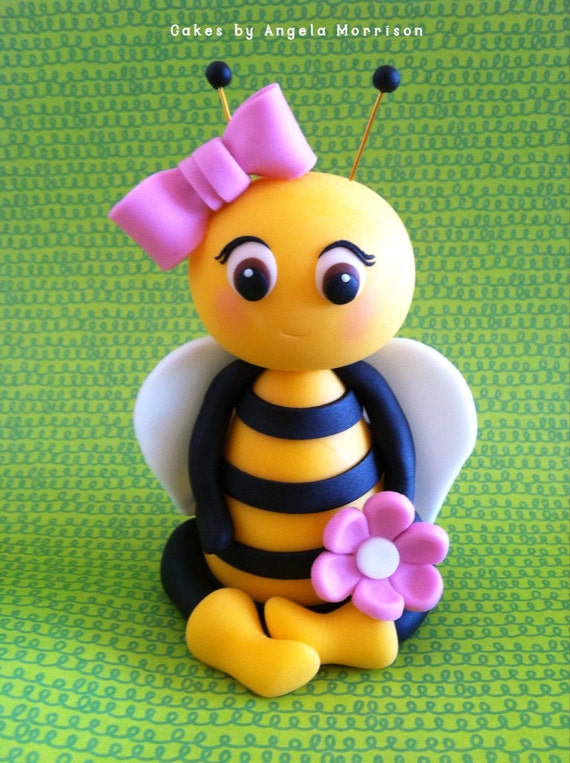 Bee cake topper