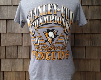 90s vintage Pittsburgh Penguins 1991 Stanley Cup Champions T shirt - Small - Logo 7 - champs