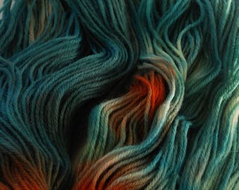APPLEOAK SOFTWOOL~ LITTLE Tiger ~ Hand dyed Sport weight wool yarn