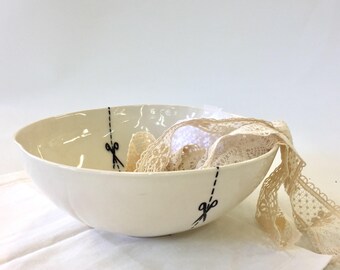 Ceramic bowl, white bowl, Pottery bowl, decorating bowl, salad bowl, Serving bowl, Modern bowl, housewarming gifts