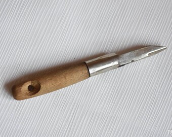 Vegetable Peeler Wooden Handle//Potato Peeler wood Handle//Vintage Bulgaria Made//Primitive Kitchen tool for peeling//A solid blade-