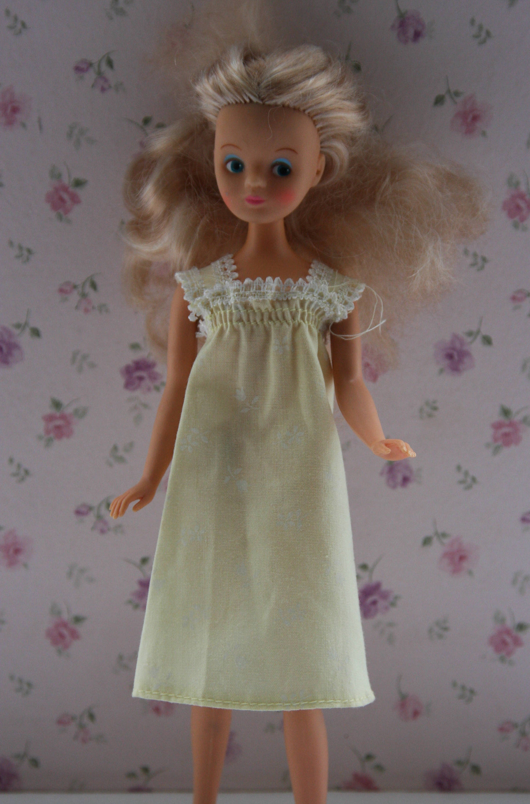 mary quant daisy doll clothes