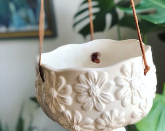 Scandinavian/hanging/potter/planter/jungalow /boho /flower/pot