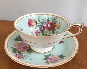 Vintage Paragon England Tea Cup & Saucer Fine Bone China Flowers Bouquet
