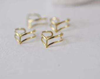 Adjustable ring in raw brass dainty tiara