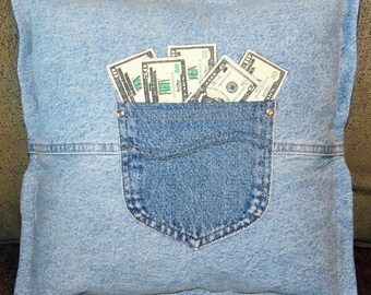 throw pillow from recycled jeans