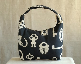 Lunch Bag Insulated, Women Lunch Bag, Women Small Purse,Fabric Lunch Bag, Eco Friendly Lunch Tote-Keys and Locks on Black
