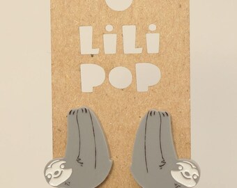 Stud earrings ''Sloth'' (Lili0609) reclaimed grey plastic