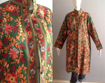 Vintage Emerald Green Silk Jacket with Heavy Floral Embroidery ~ 3/4 Length Ethnic Coat with Mandarin Collar ~ Bohemian Hippie Duster