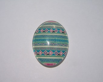 Cabochon 18 X 13 mm oval with a geometric image