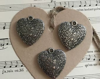 2 - Set vintage engraved hearts