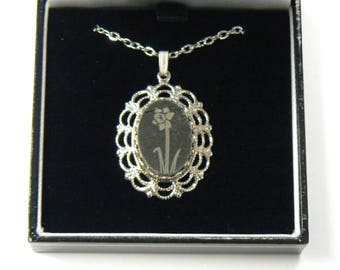 Slate Necklace Daffodil Design