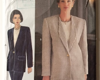 The Vogue Woman vintage sewing pattern 8916 - Misses' petite jacket