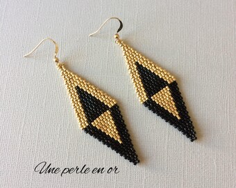 black and gold and black and gold miuyki earrings / gold plated hook / peyote weave /