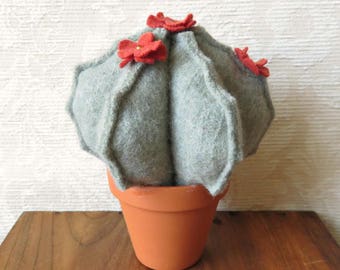 Plush Blooming Barrel Cactus in Sage Green Wool, Eco Friendly Home Decor, Stuffed Cactus Pincushion