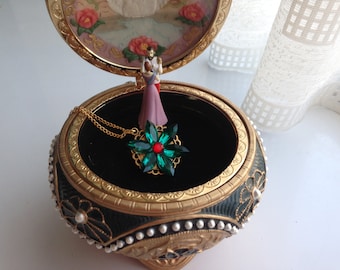 Anastasia necklace together in Paris Charm Necklace Replica Flower Emerald Ruby Romanov Replica Handmade