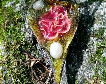 Rose Garden Pod Pendent