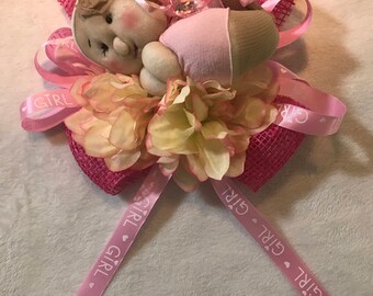 Sleepy baby corsage