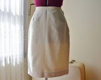 60s vintage cream fitted pencil skirt M