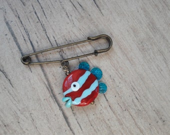 Brooch pin, fish Lampwork beads.