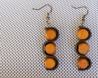 Woody (handmade earrings from recycled bicycle inner tube and beads)