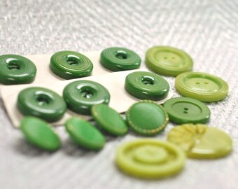 Green Buttons, Large Buttons, Vintage Buttons, Art Deco Buttons, Round Buttons, Sew on Buttons, Shawl Buttons