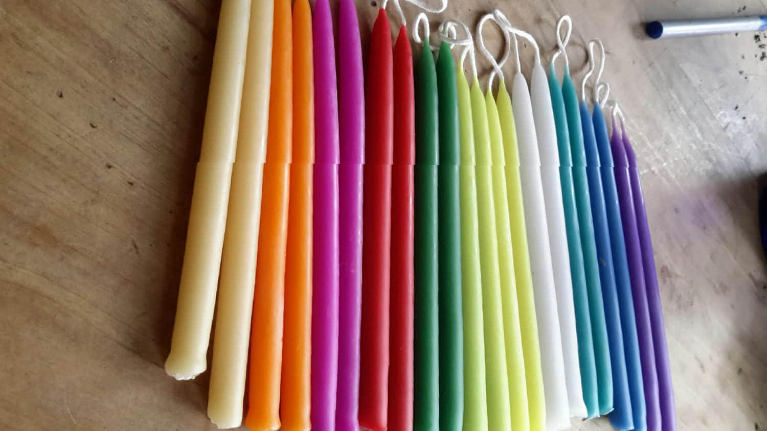 22 Festive Rainbow Colored Beeswax Candles. 5 inches x 3/8 for Colored Beeswax Candles
67qdu 22 Festive Rainbow Colored Beeswax Candles. 5 inches x 3/8 for Colored Beeswax Candles
67qdu