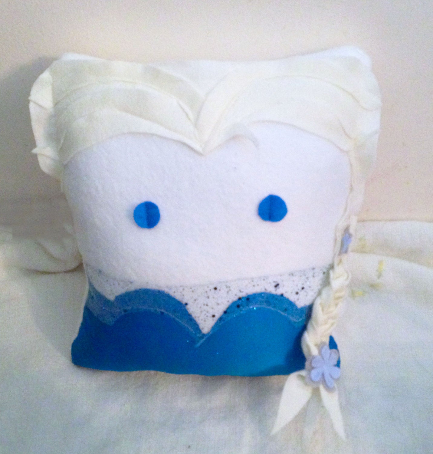 elsa pillow pet