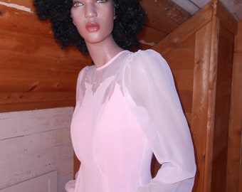 Vintage Long-Sleeved Pink Semi-Sheer Blouse/Back Button Pink Blouse with Pearls - Size M/L (11/12)