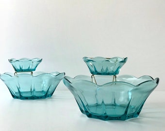 Mid Century Modern Chip and Dip Set in Swedish Modern Aquamarine Pattern by Anchor Hocking, Vintage Blue Glass Serving Dishes for Party