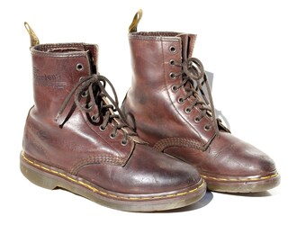 Vintage Mahogany Brown Leather Ankle Boots / size 7