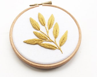 Yellow Laurel 4 Inch Hoop