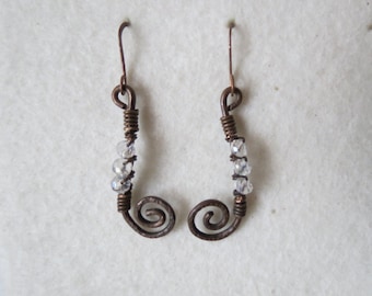 Curl and transparency ... handmade copper earrings