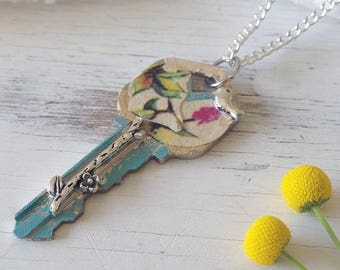 Key Necklace, Key Necklace Pendant, Vintage Key, Key Jewelry, Skeleton Key Necklace, Key Pendant Necklace Jewelry, Giving Key Necklace